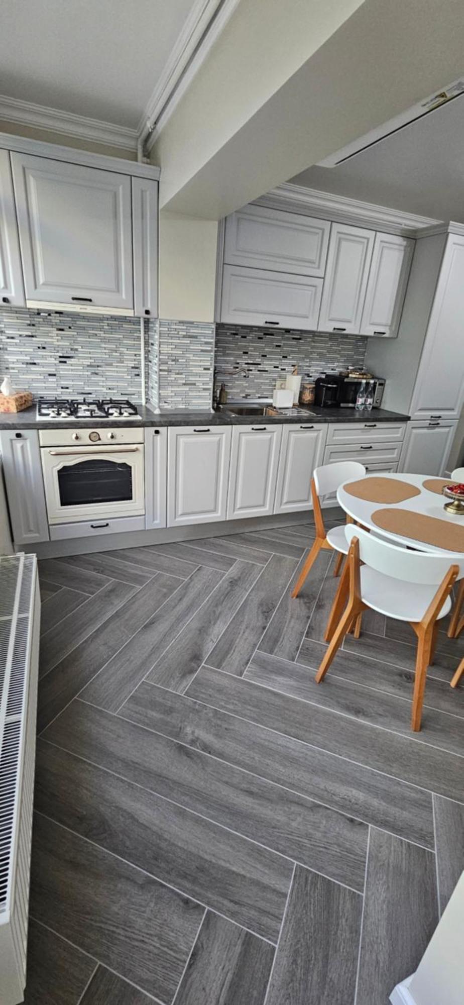 Apartamento White Rezidence II Curtea de Argeş Exterior foto